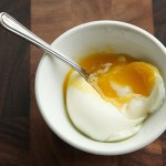 7 Kebaikan Telur Separuh Masak